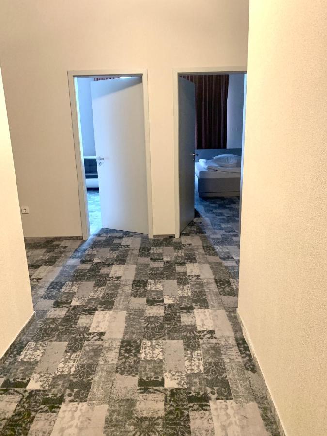 Albert Hotel Πλοέστι Εξωτερικό φωτογραφία