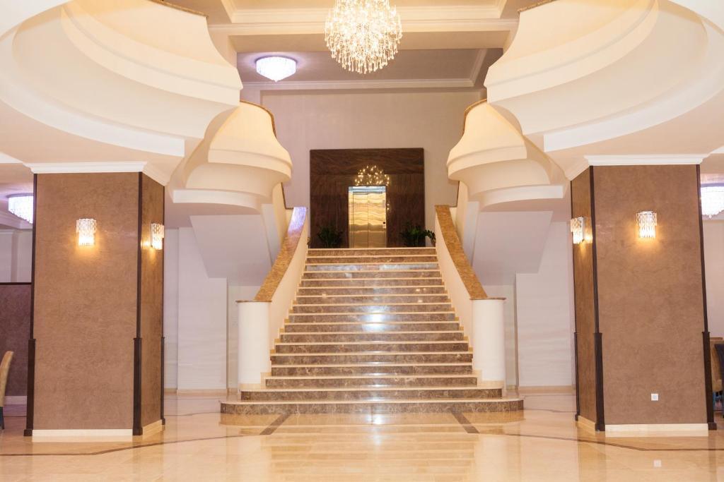 Albert Hotel Πλοέστι Εξωτερικό φωτογραφία